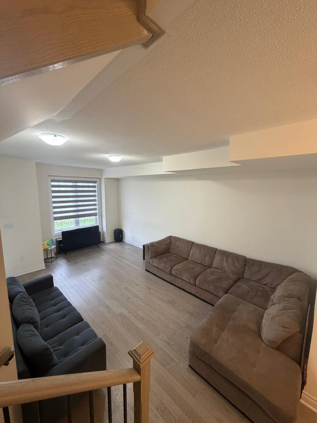 Private Room for Rent – Markham Rd & Steeles Ave E - photo 4