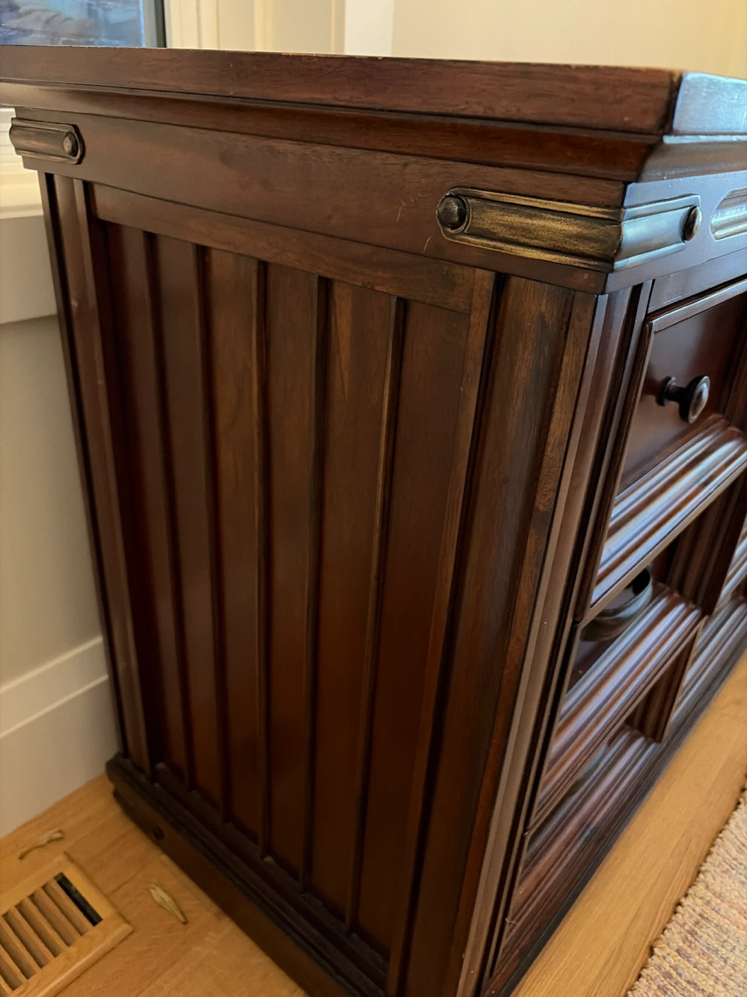 Gorgeous solid wood sideboard / dresser - photo 4