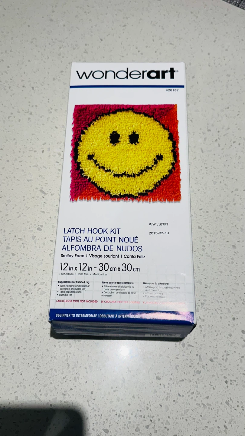 Wonderart Smiley Face Latch Hook Kit