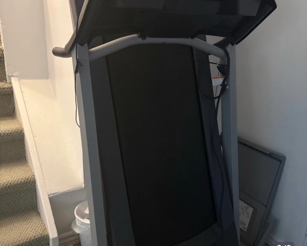 HealthRider Treadmill - photo 2