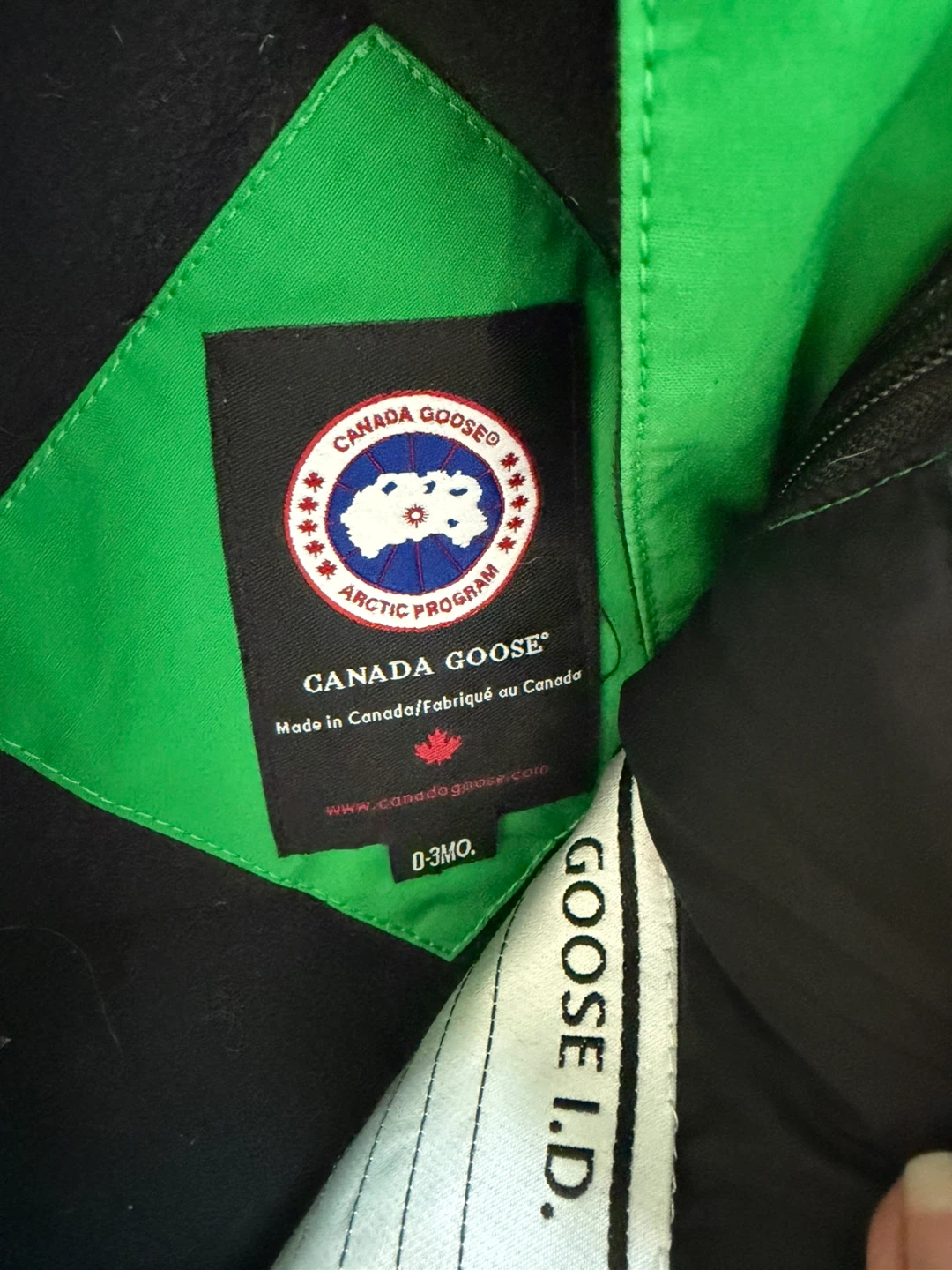 Canada Goose Baby Snowsuit 0-3 Months - photo 3