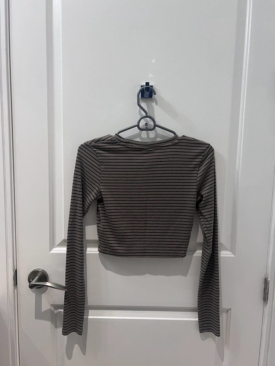 Striped Long-Sleeve Crop Top - photo 2
