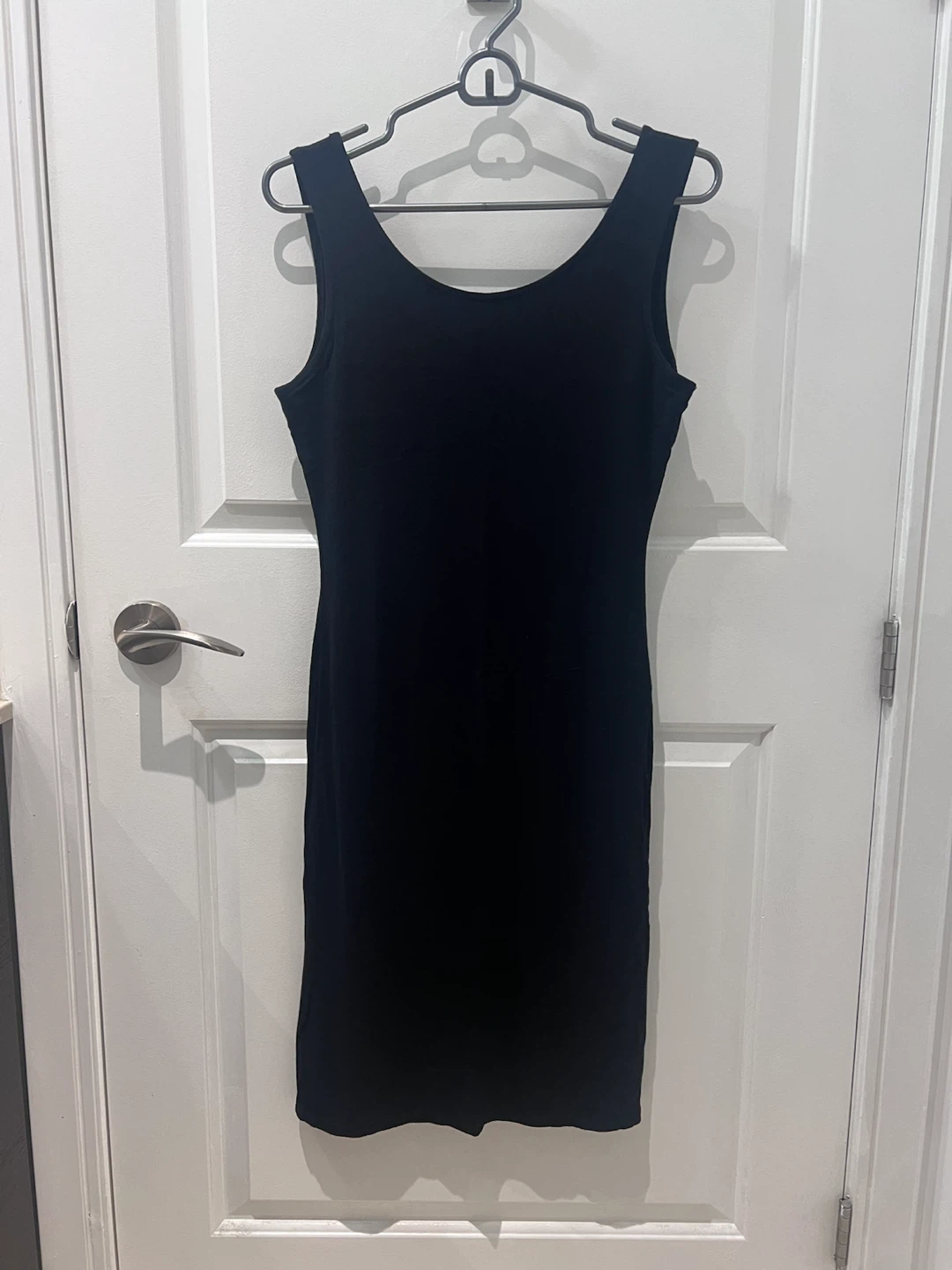 Black Sleeveless Midi Dress