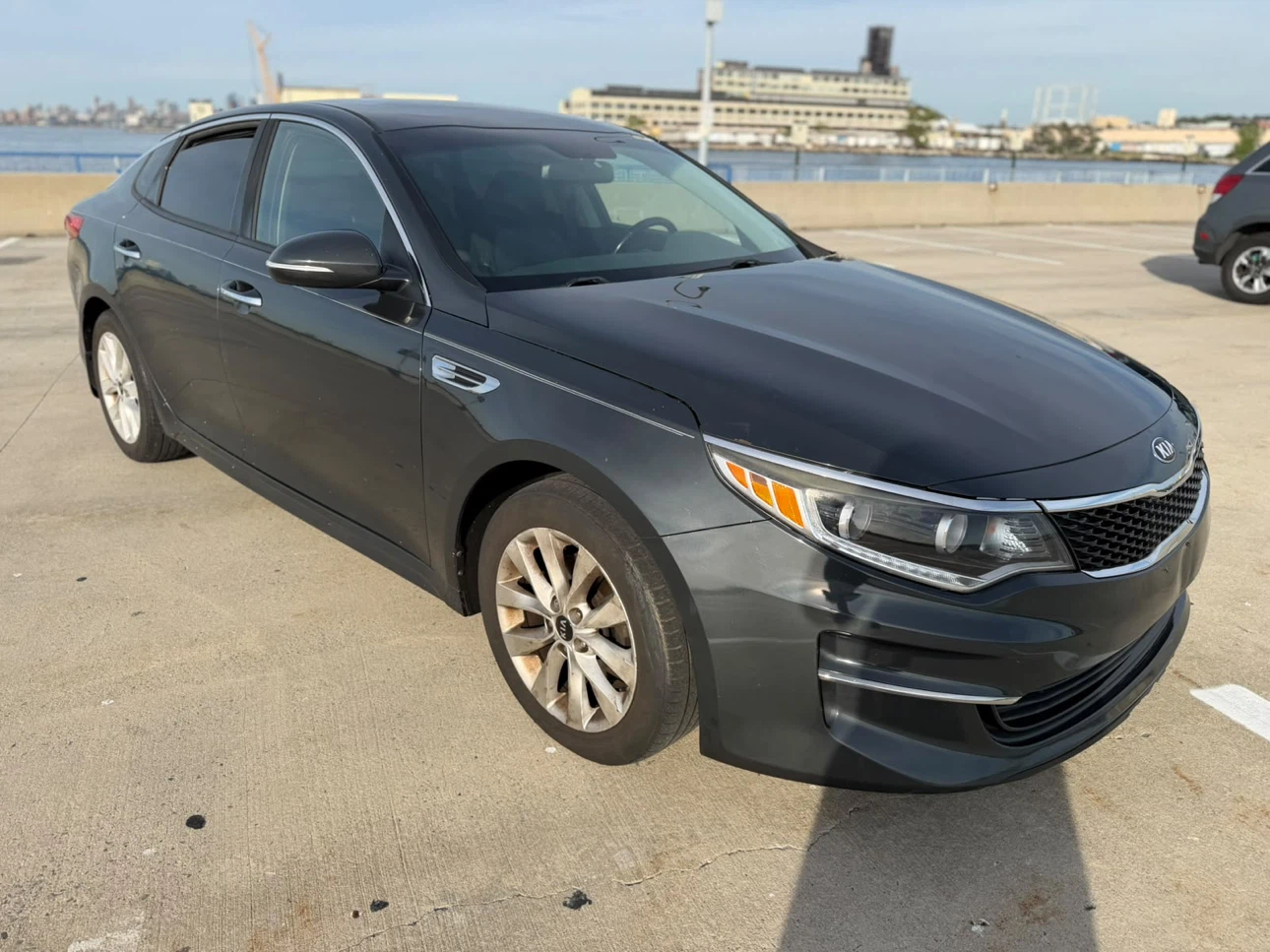 Kia Optima Sedan - photo 4
