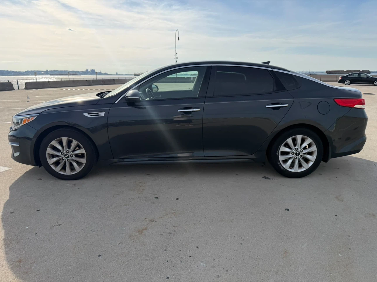 Kia Optima Sedan - photo 5