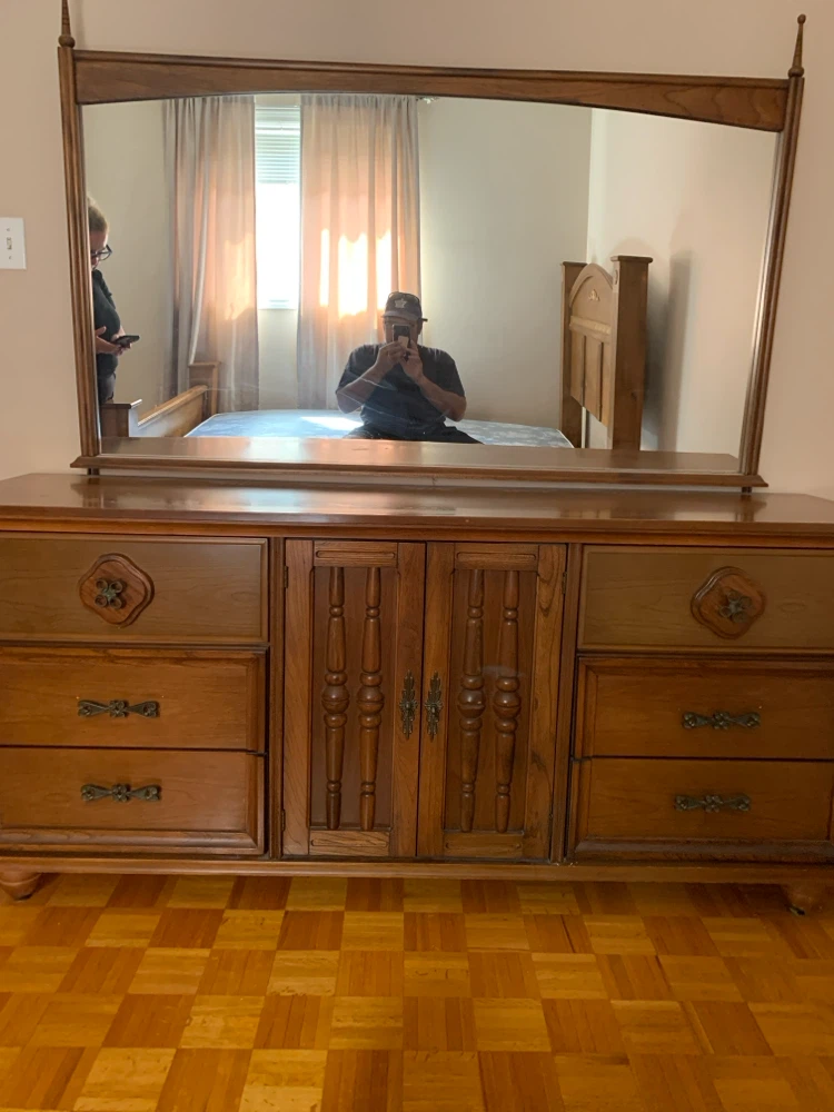 Wooden Bedroom Dresser with Mirror