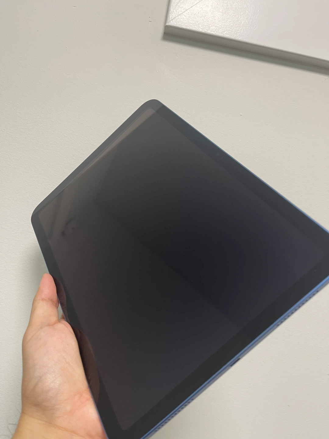 iPad 10th Generation 64GB With Box, Case and Charger - photo 2