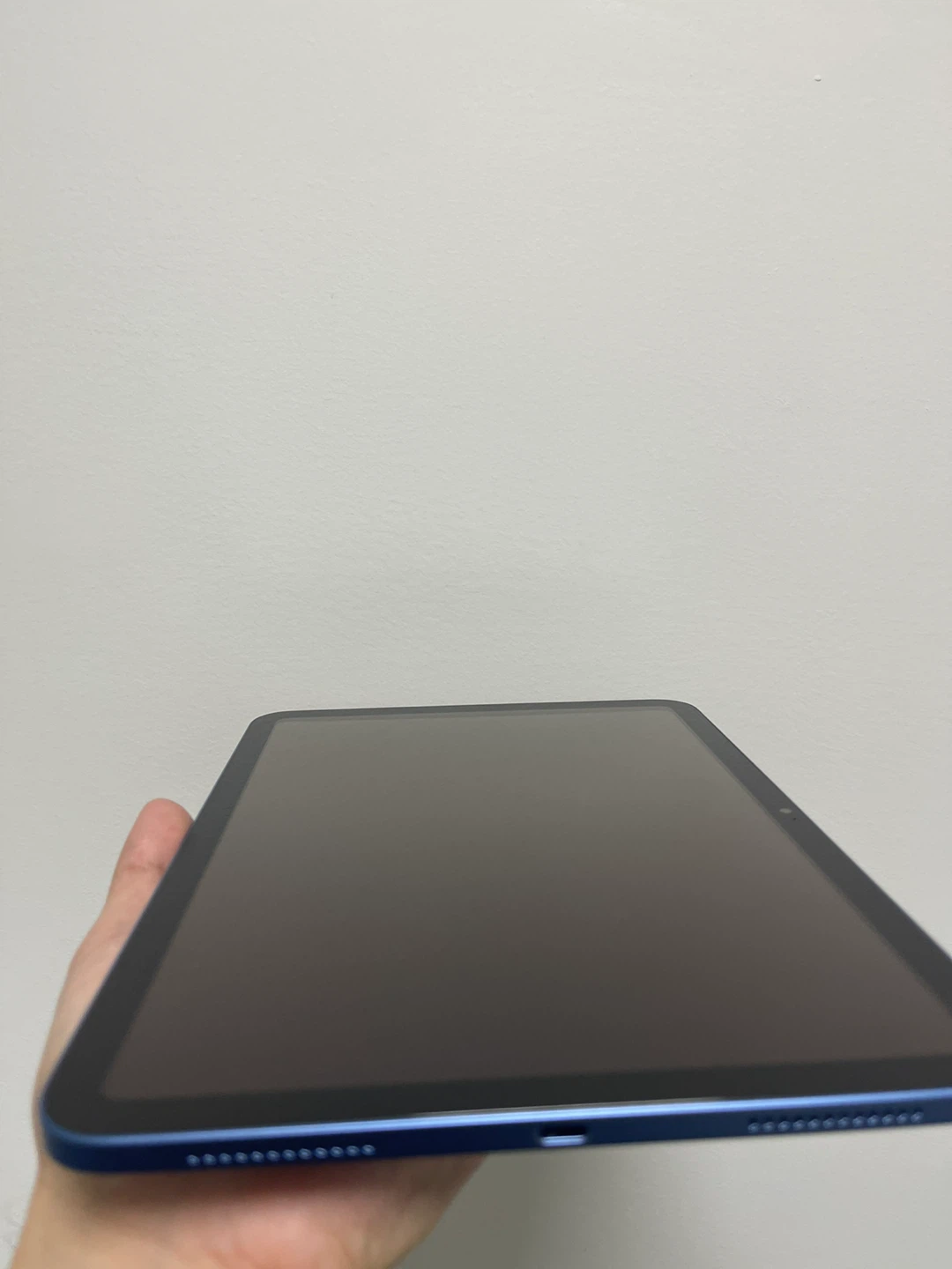 iPad 10th Generation 64GB With Box, Case and Charger - photo 3