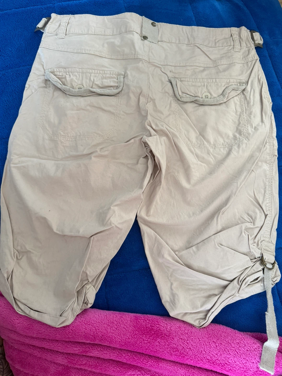 Urban Life beige cargo shorts size 5/6 - photo 3