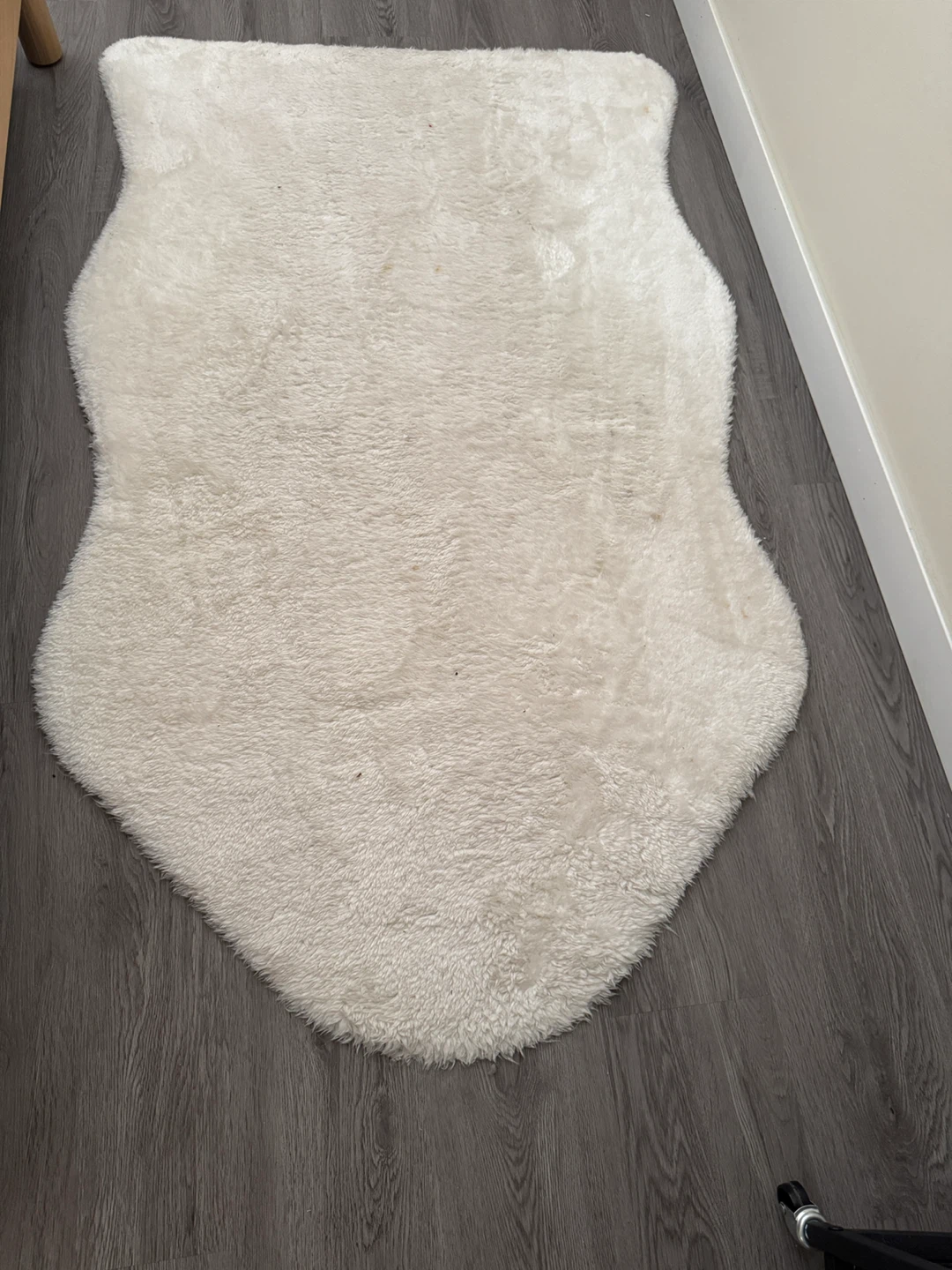 White Faux Sheepskin Rug