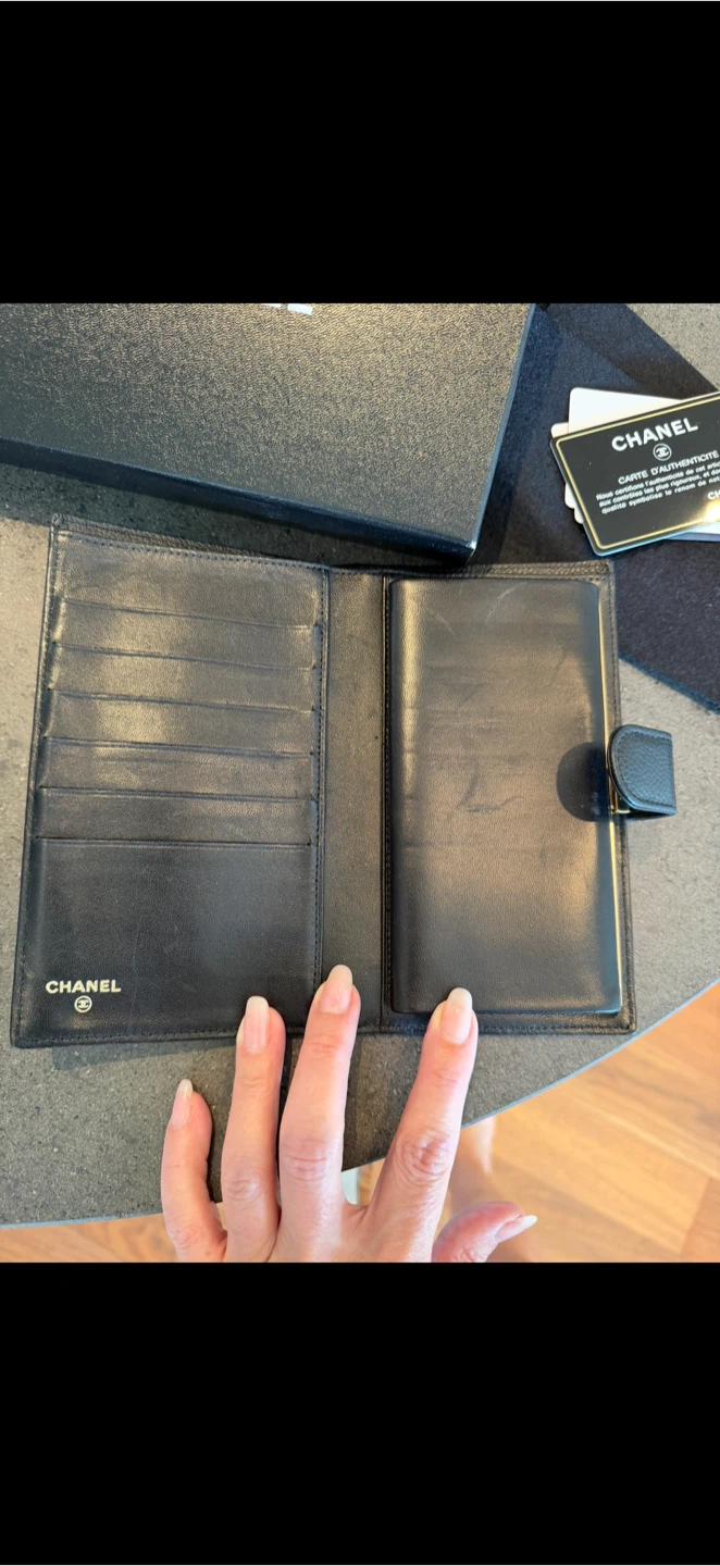 Chanel Black Caviar Leather Wallet - photo 5