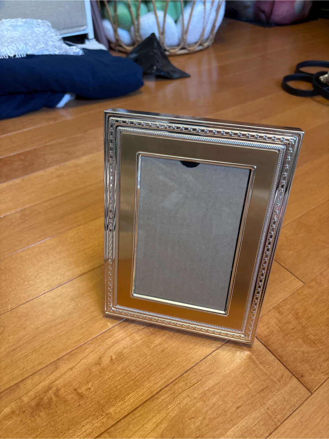 Vera Wang Silver Frame - photo 2