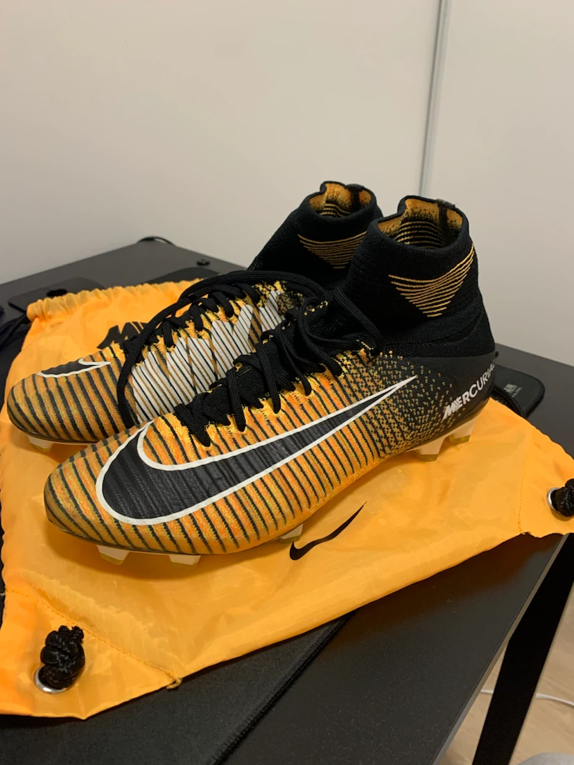 Nike Mercurial Superfly V FG - Laser Orange (2017)