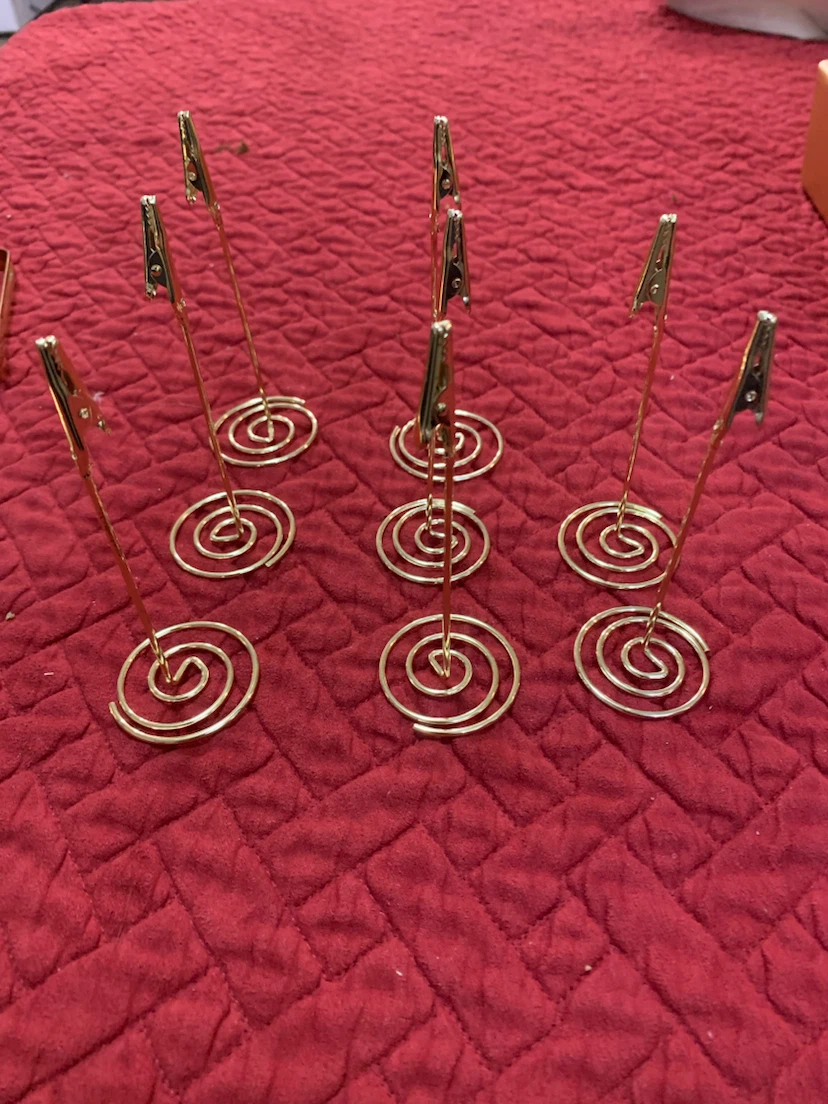 Set of 7 Gold Wire Place Card Holders - photo 2