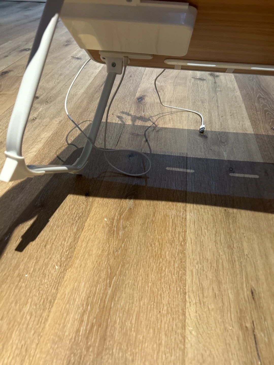 MOVING SALE! Portable Lap Desk - photo 4