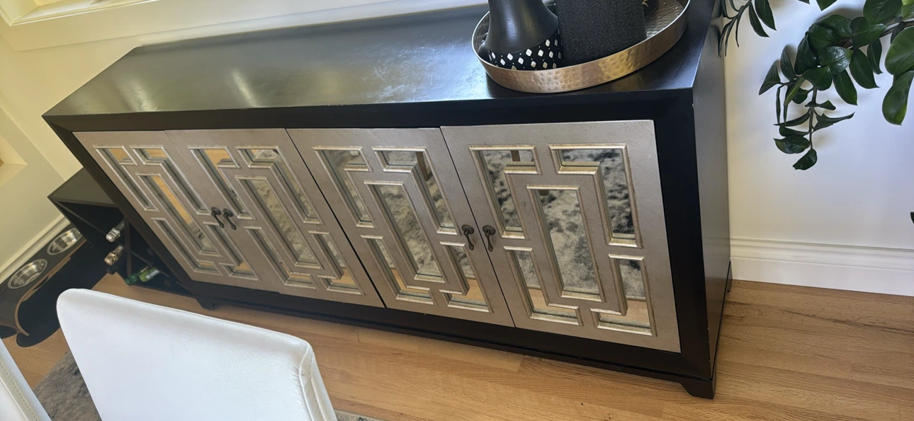Sideboard