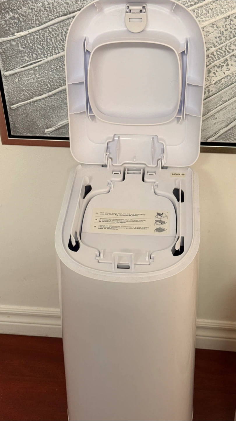 Diaper Genie Signature Disposal Bin - photo 5