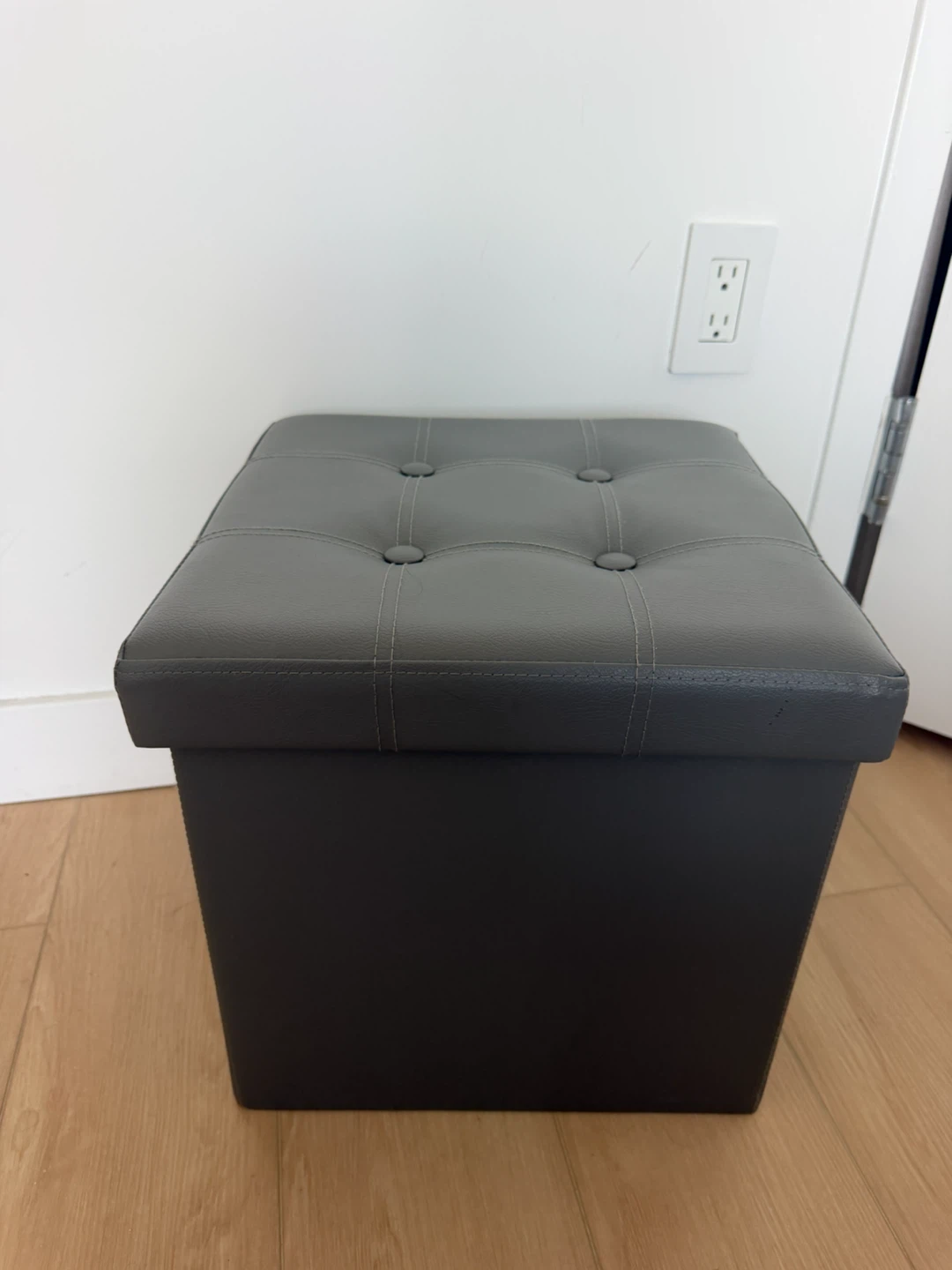 Gray Tufted Storage Ottoman