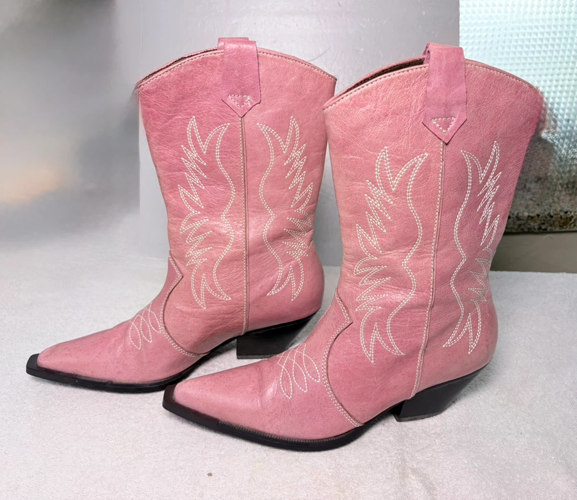 Pink Cowboy / Western Women’s Fashion Boots sz 36