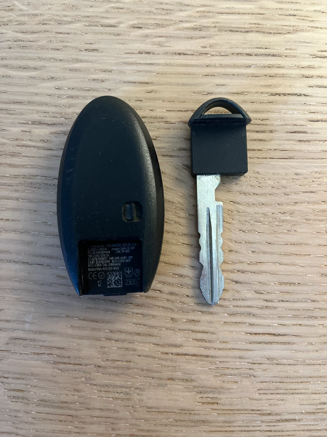 OEM 2013-2015 Nissan Altima Smart Key Fob (w/ Remote Start) - photo 3