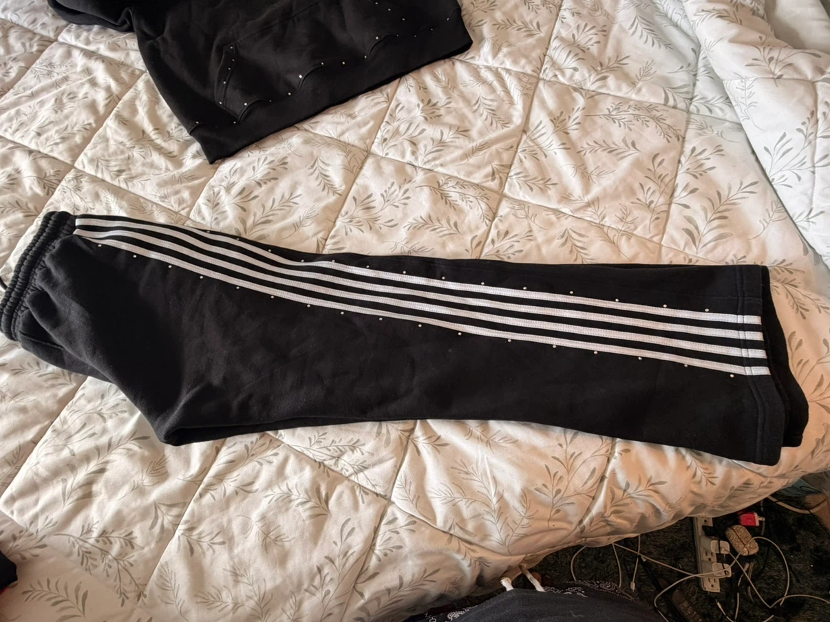 Pindem Worldwide Black Hoodie and Pants Set - photo 4