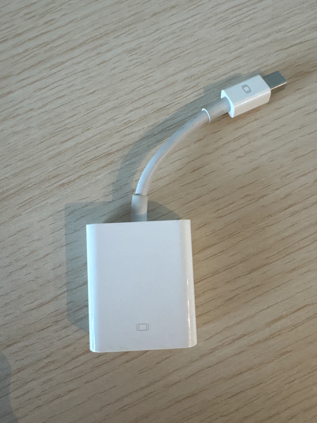 Apple Mini DisplayPort to VGA Adapter