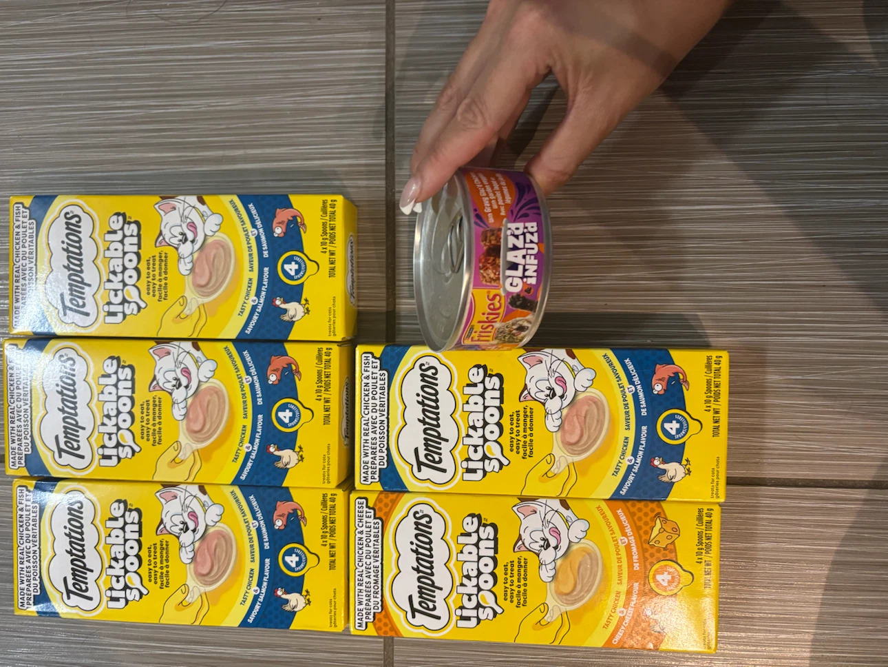 Brand new cat treats bundle -$5