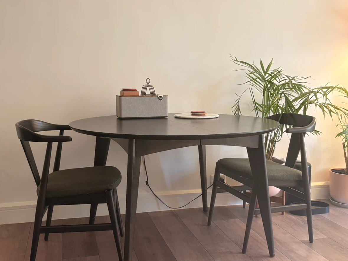 Ventura Round Extendable Dining Table