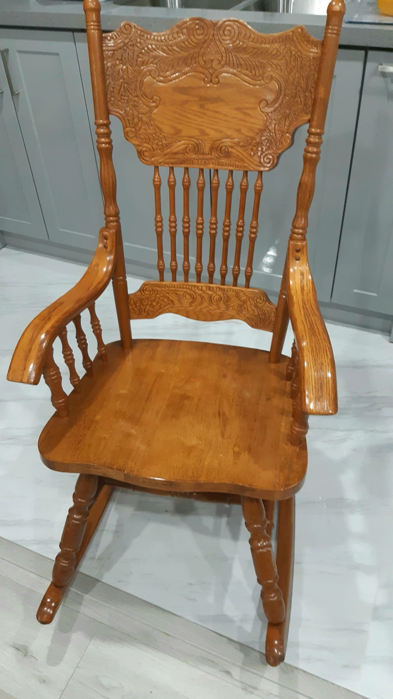 Solid Wood Rocking Chair (GREAT Condition)