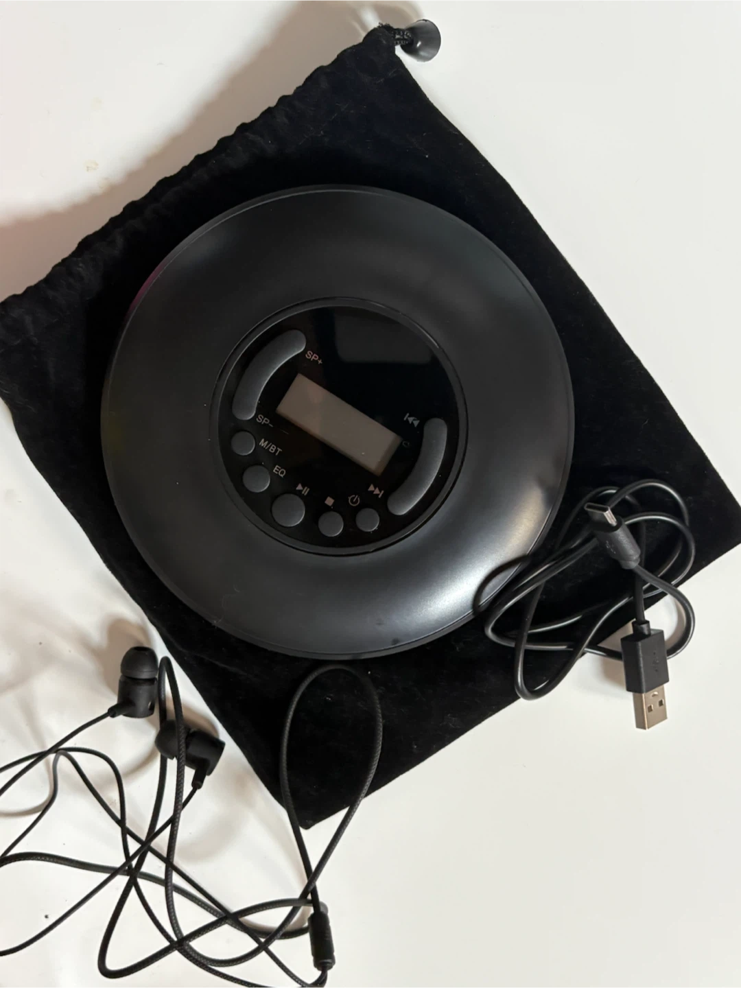 Portable CD Player with Wired Earphones - photo 2