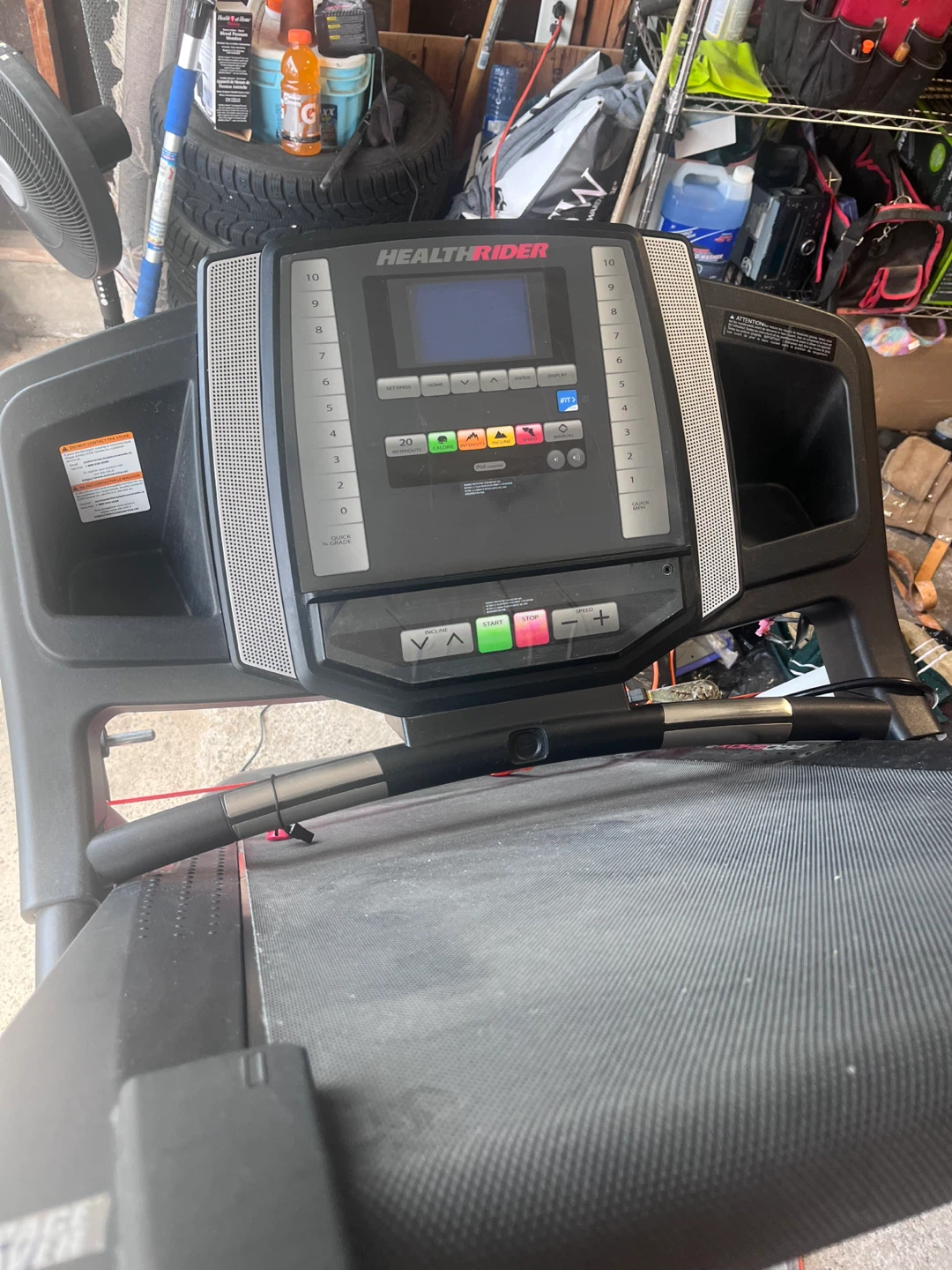 HealthRider Treadmill H70 amazing condition !! Need gone moving - photo 3