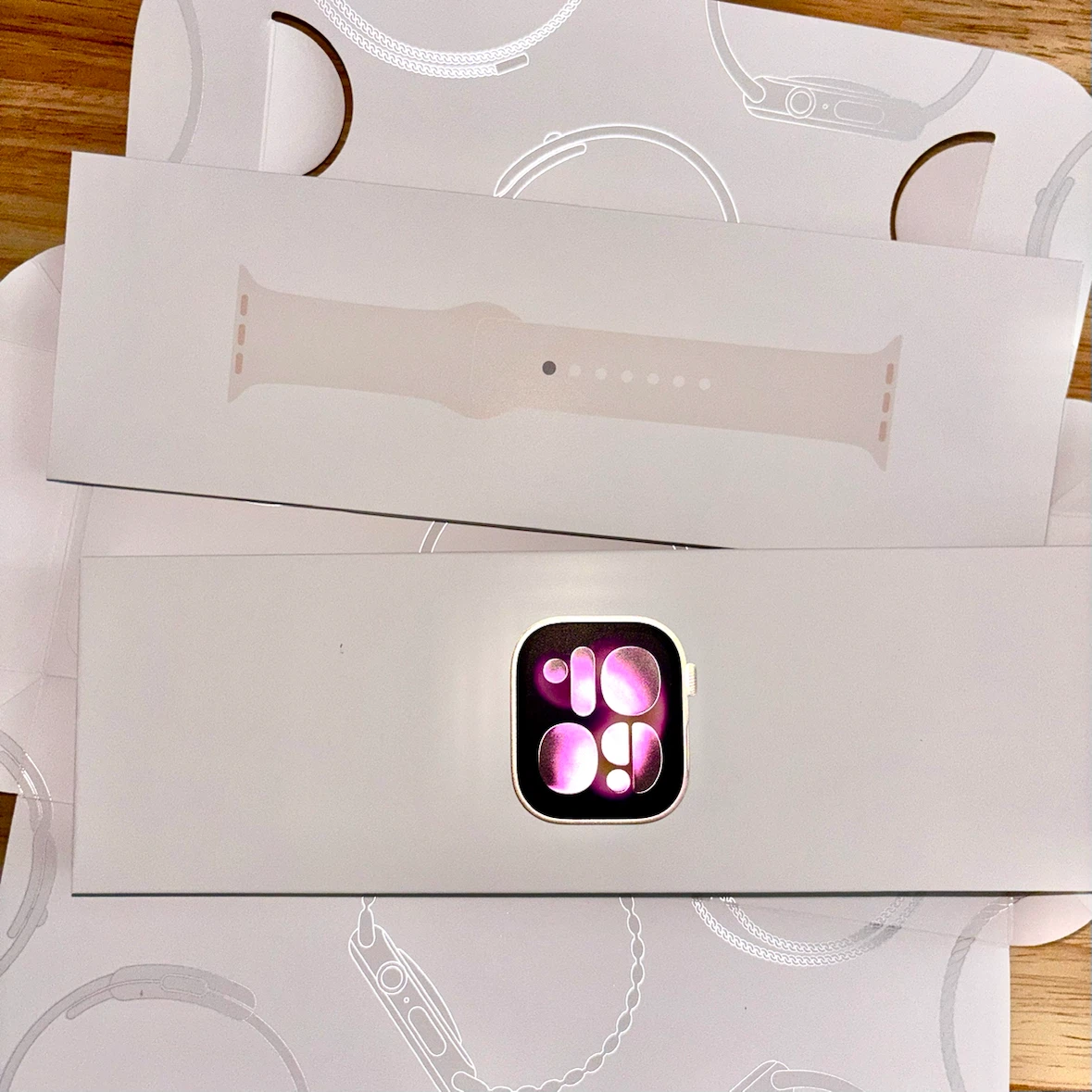 Apple Watch Series 11 42mm SEALED