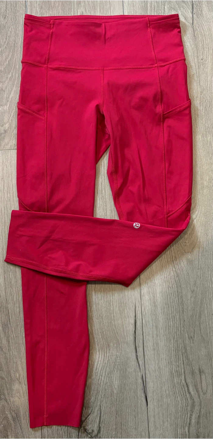 Lululemon size 6” Pace Rival” high rise crop