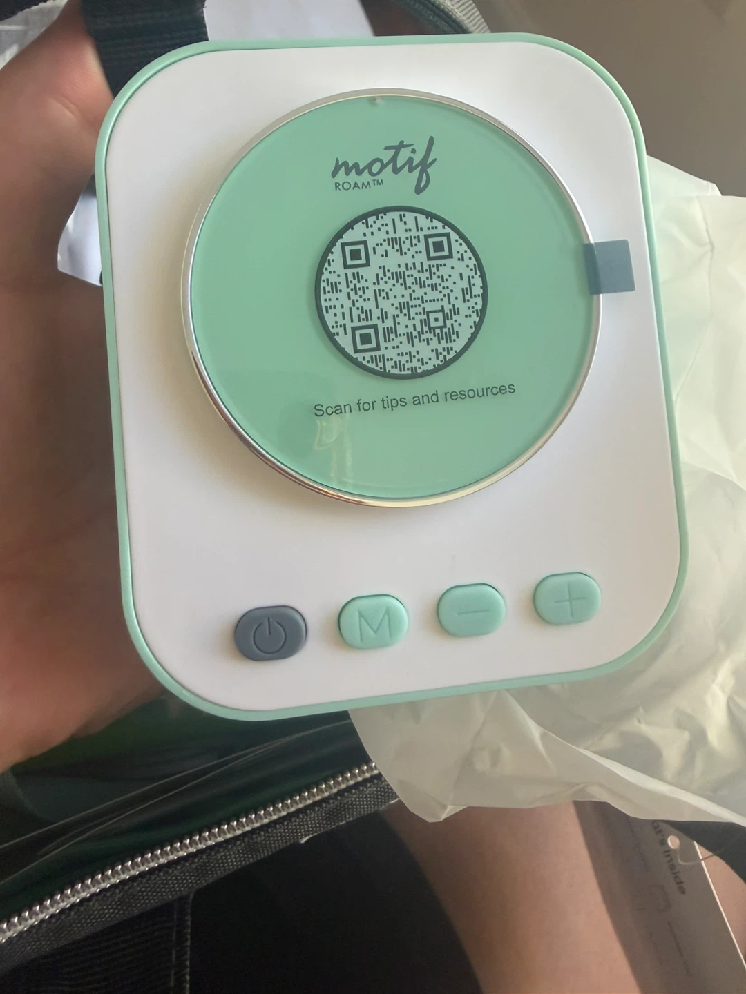 Motif Medical Roam Breast Pump with Insulated Tote Bag - photo 3