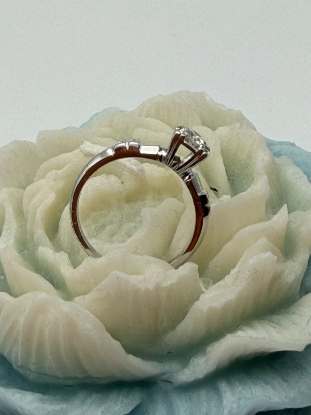 Vintage Diamond Engagement Ring - photo 3
