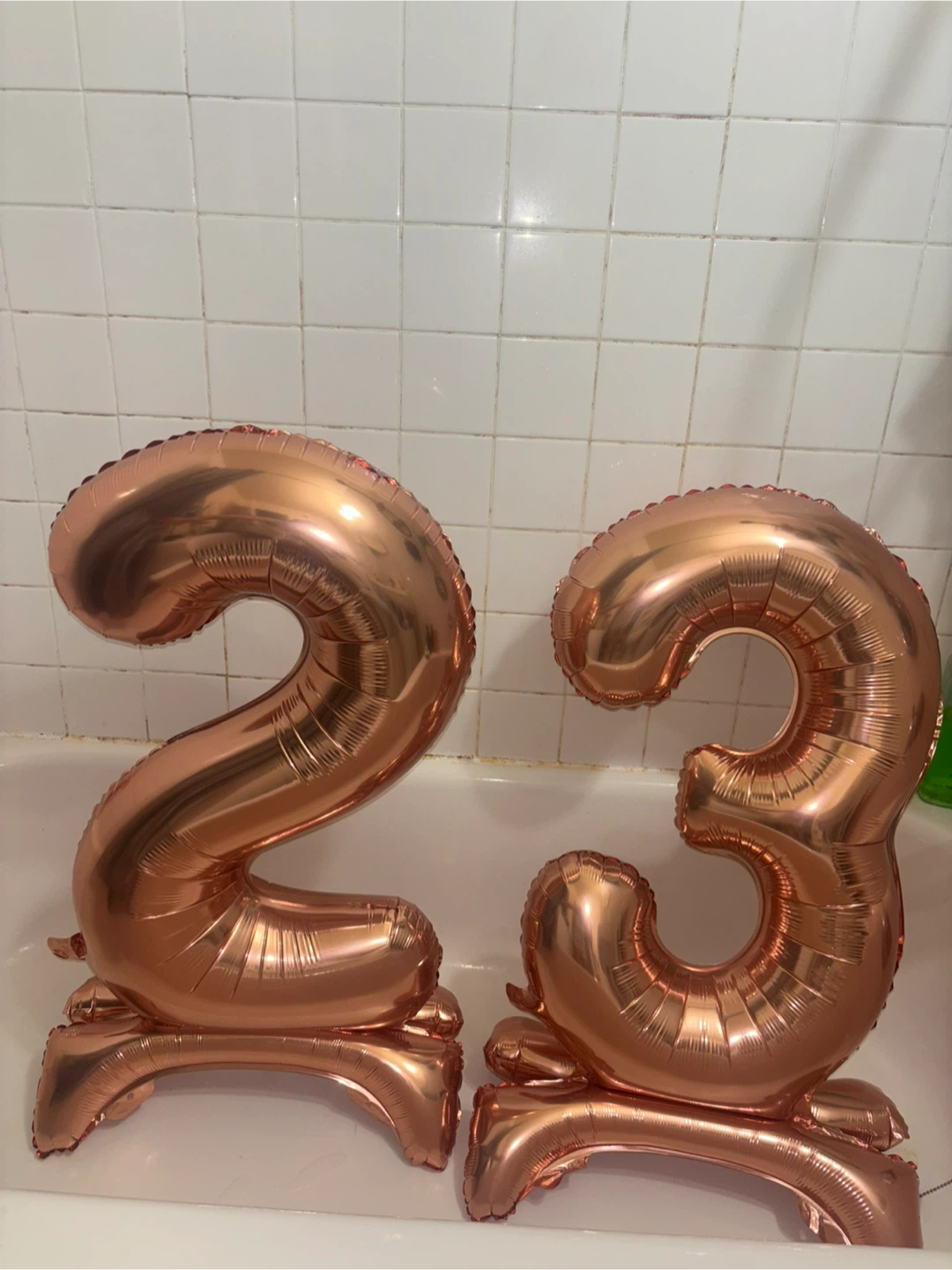 Standing birthday balloons 23 or 32
