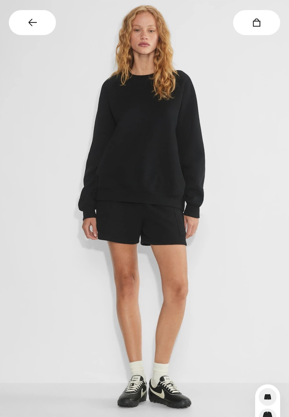 Aritzia Cozy sweatfleece mega cargo mid thigh short