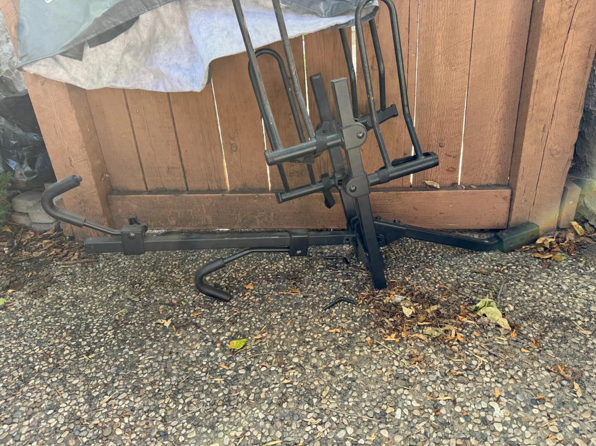 Hitch-mount bicycle rack - photo 2