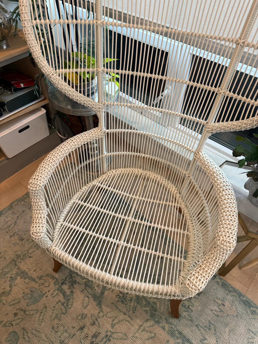 White Wicker Accent Chair - photo 5