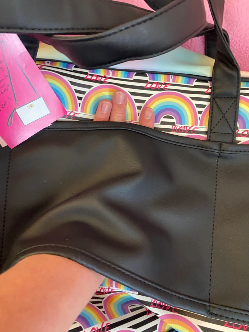 Luv Betsey by Betsey Johnson Weekender Bag - photo 2