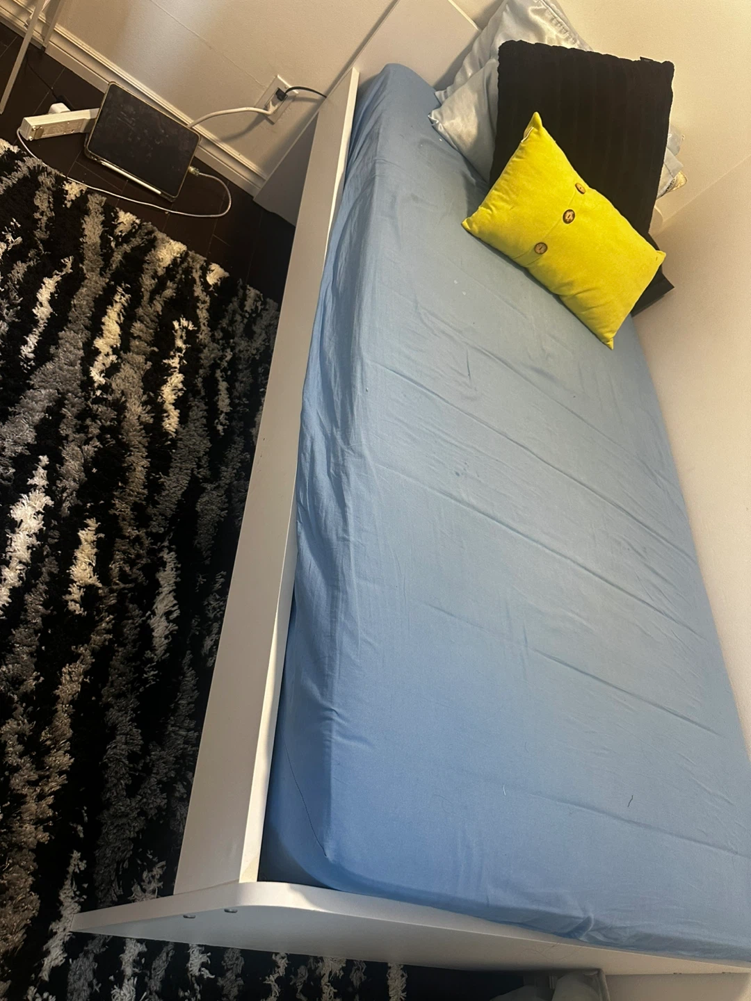 IKEA Vesteroy single bed with mattress - photo 5