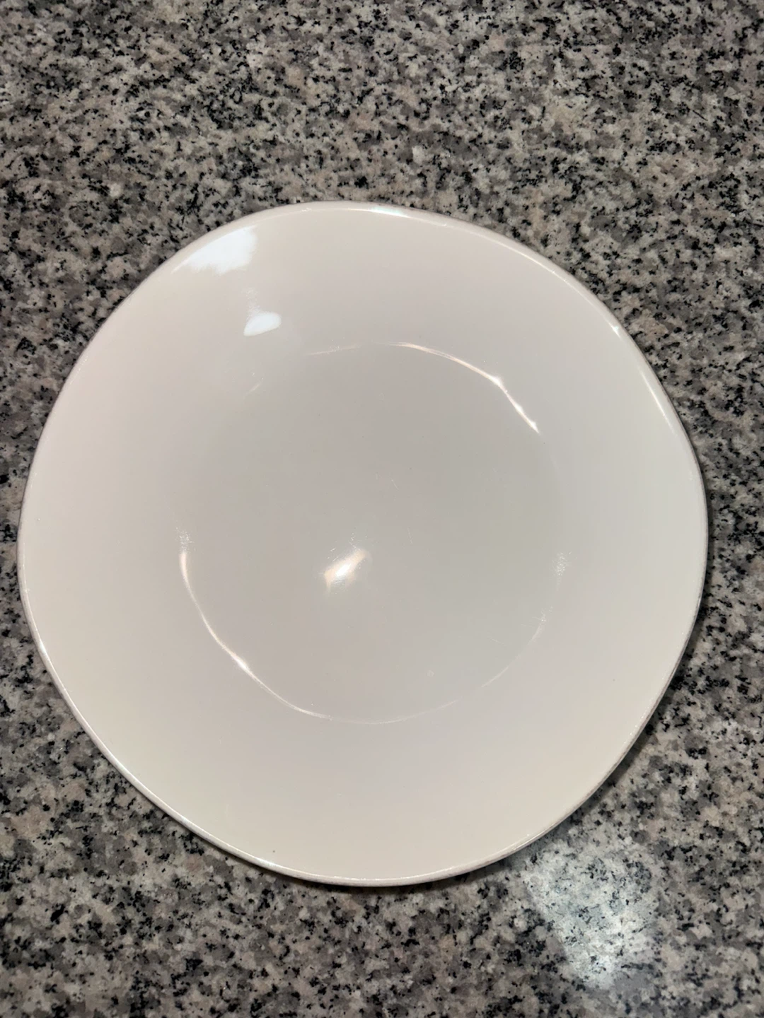 Set of 8 - Crate & Barrel Marin White Stoneware Salad Plate - photo 2
