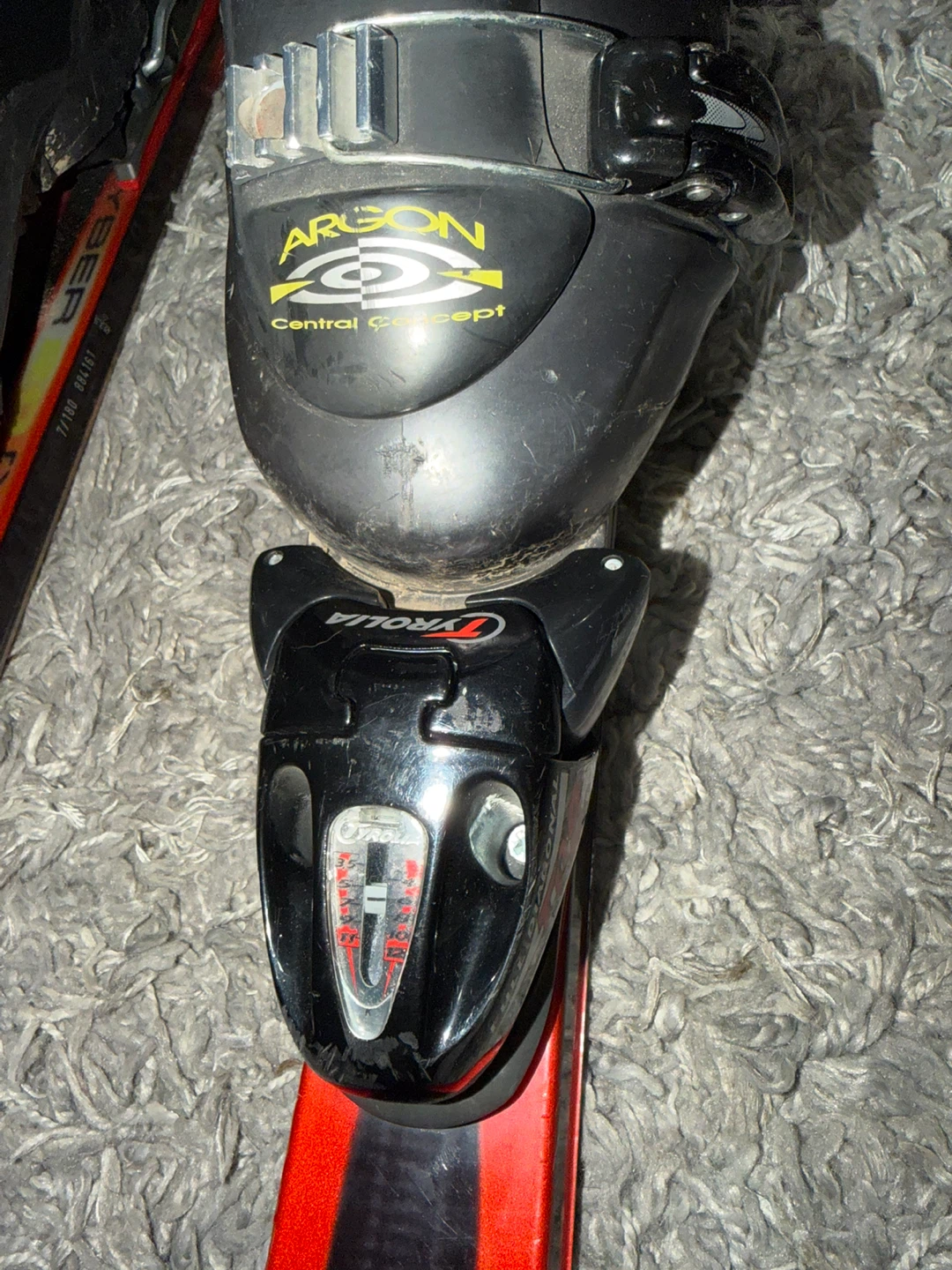 Head Cyber 20X Skis with Boots and Poles - photo 4