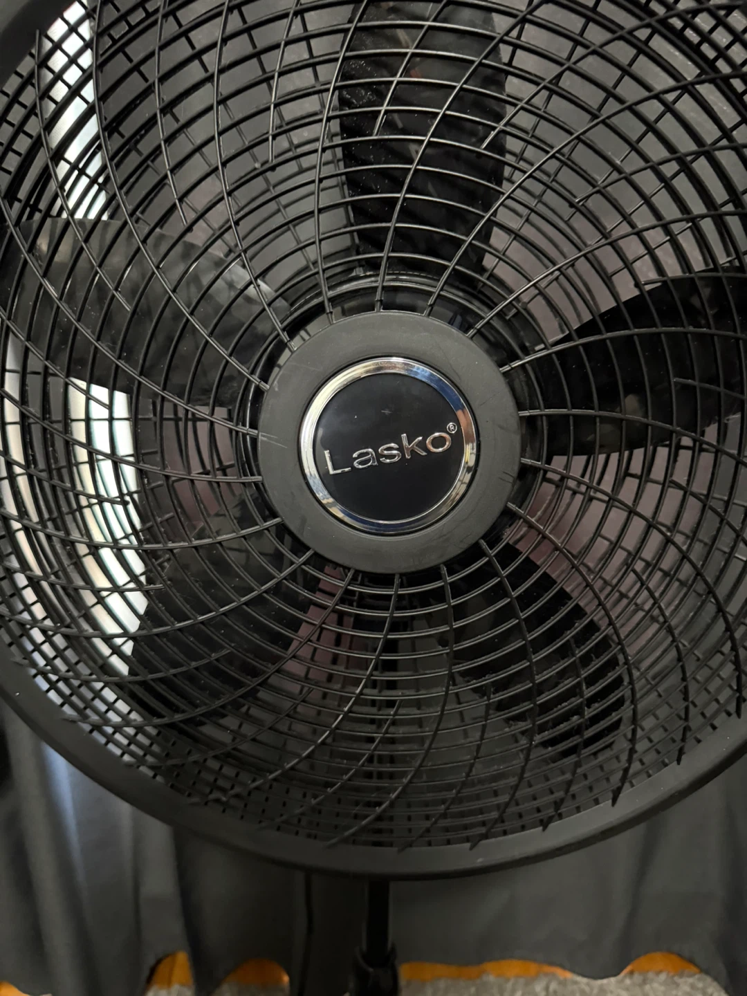 Lasko Standing Pedestal Fan - photo 2