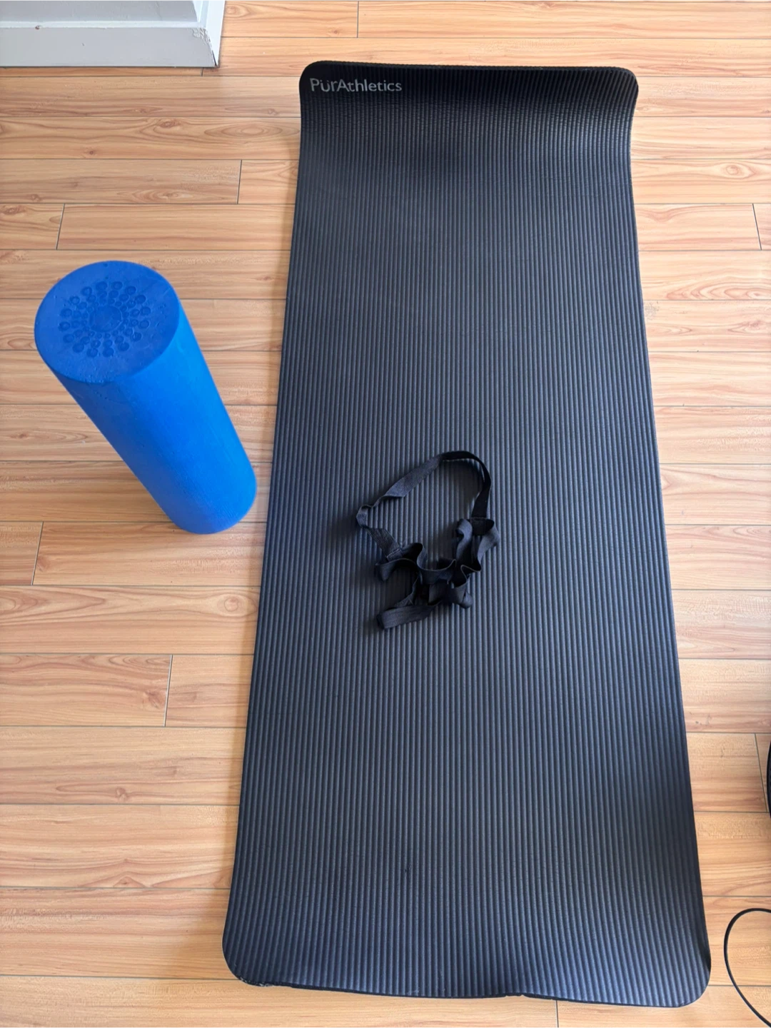 Moving Sale‼️PurAthletics Yoga Mat and Foam Roller Set