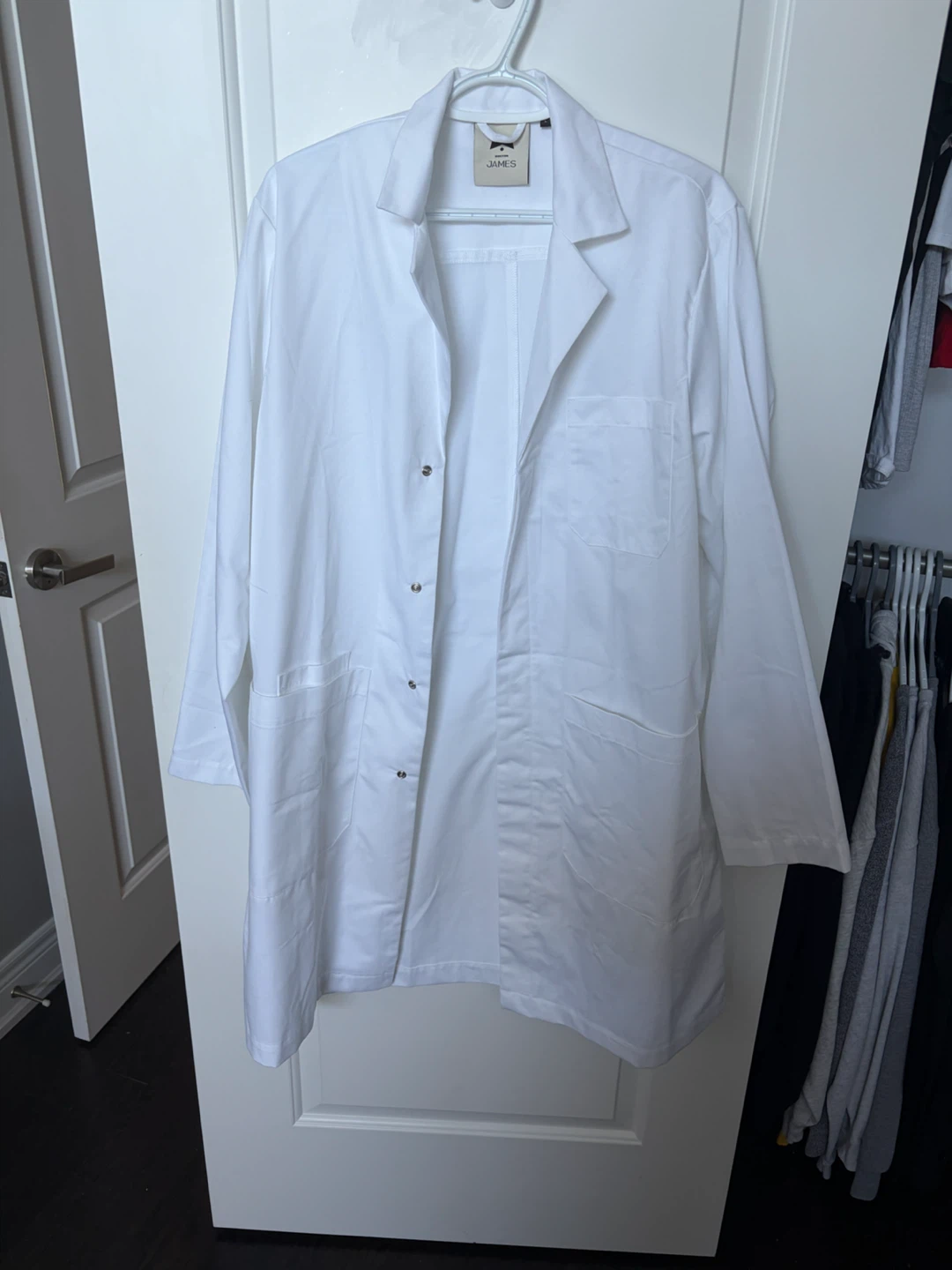Dr. James Lab Coat Size L Unisex