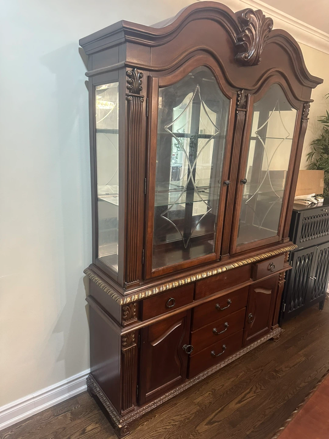Traditional Wood Dining Hutch and Buffet