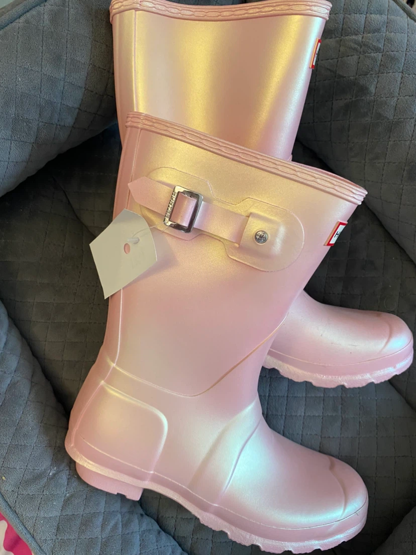 Hunter Original Short Iridescent Rain Boots Pink