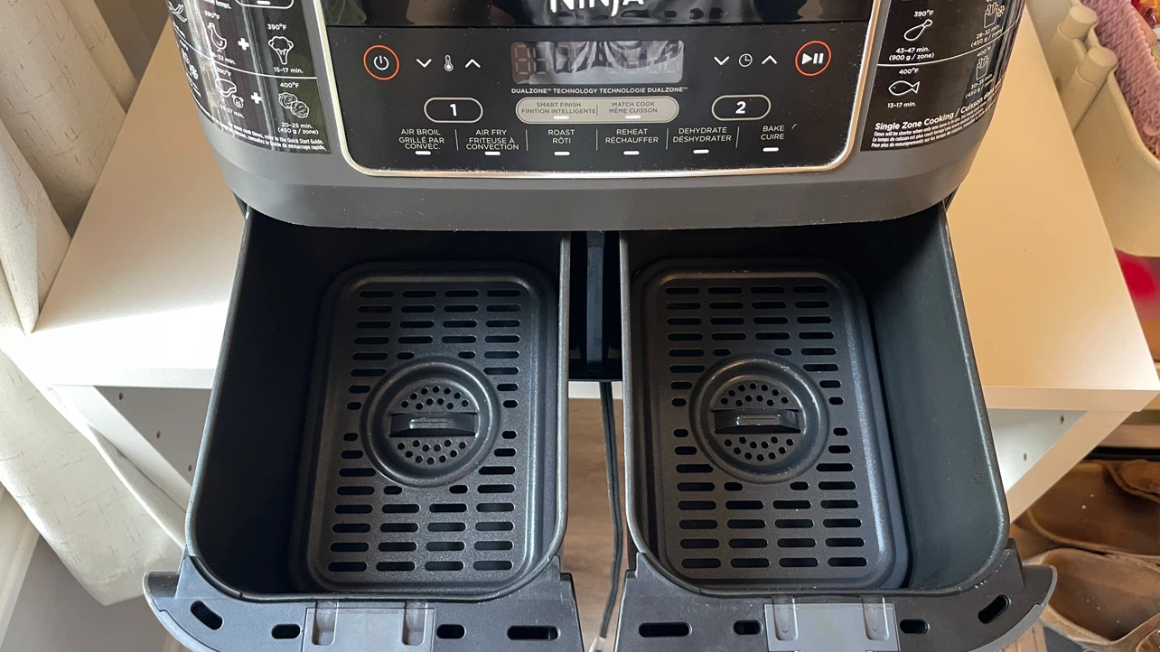 Ninja Foodi 10 Qt DualZone 6-in-1 Air Fryer - photo 2