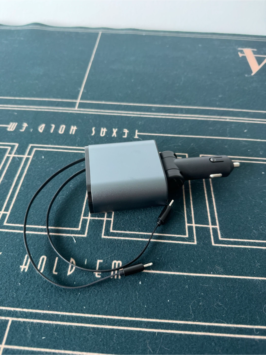 Multi-Port USB Car Charger - photo 3